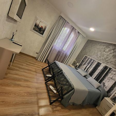 Illuvia 2 Affitta Camere Cornaredo Kültér fotó