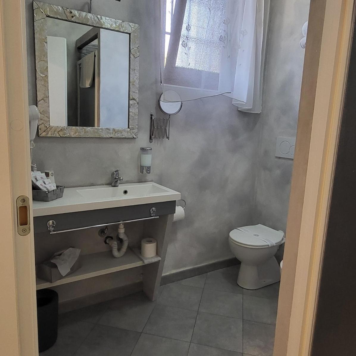 Illuvia 2 Affitta Camere Cornaredo Kültér fotó